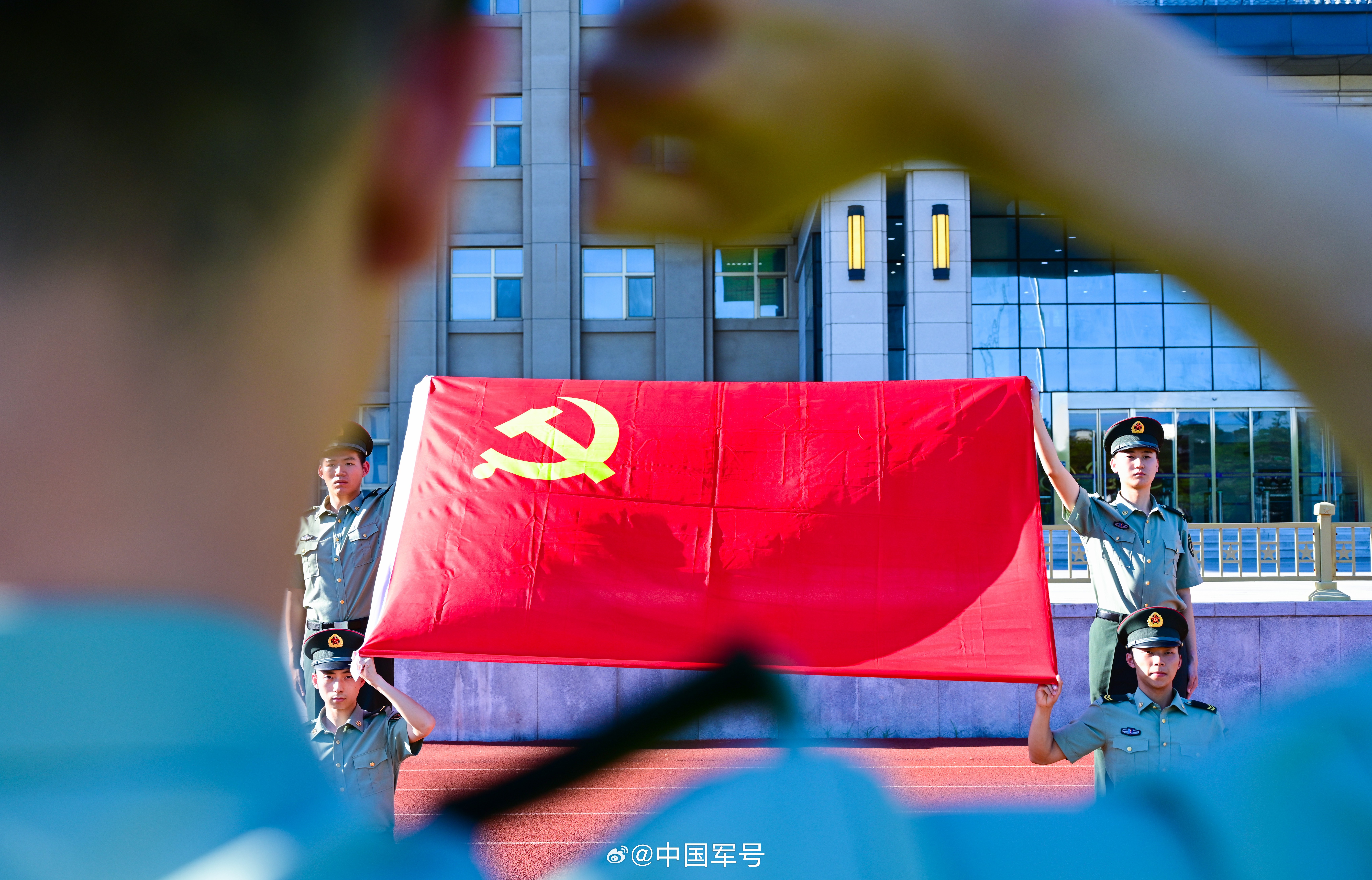 【祝福伟大祖国，祝福中国共产党！部队官兵举行活动庆祝建党105周年】为庆祝中国共