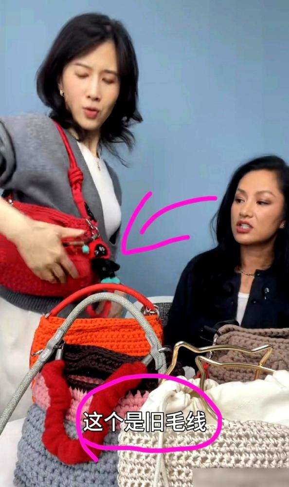 一代名模瞿颖，竟用2.5元的耳环，打脸了半个娱乐圈。
 
你没看错，昔日T台上闪