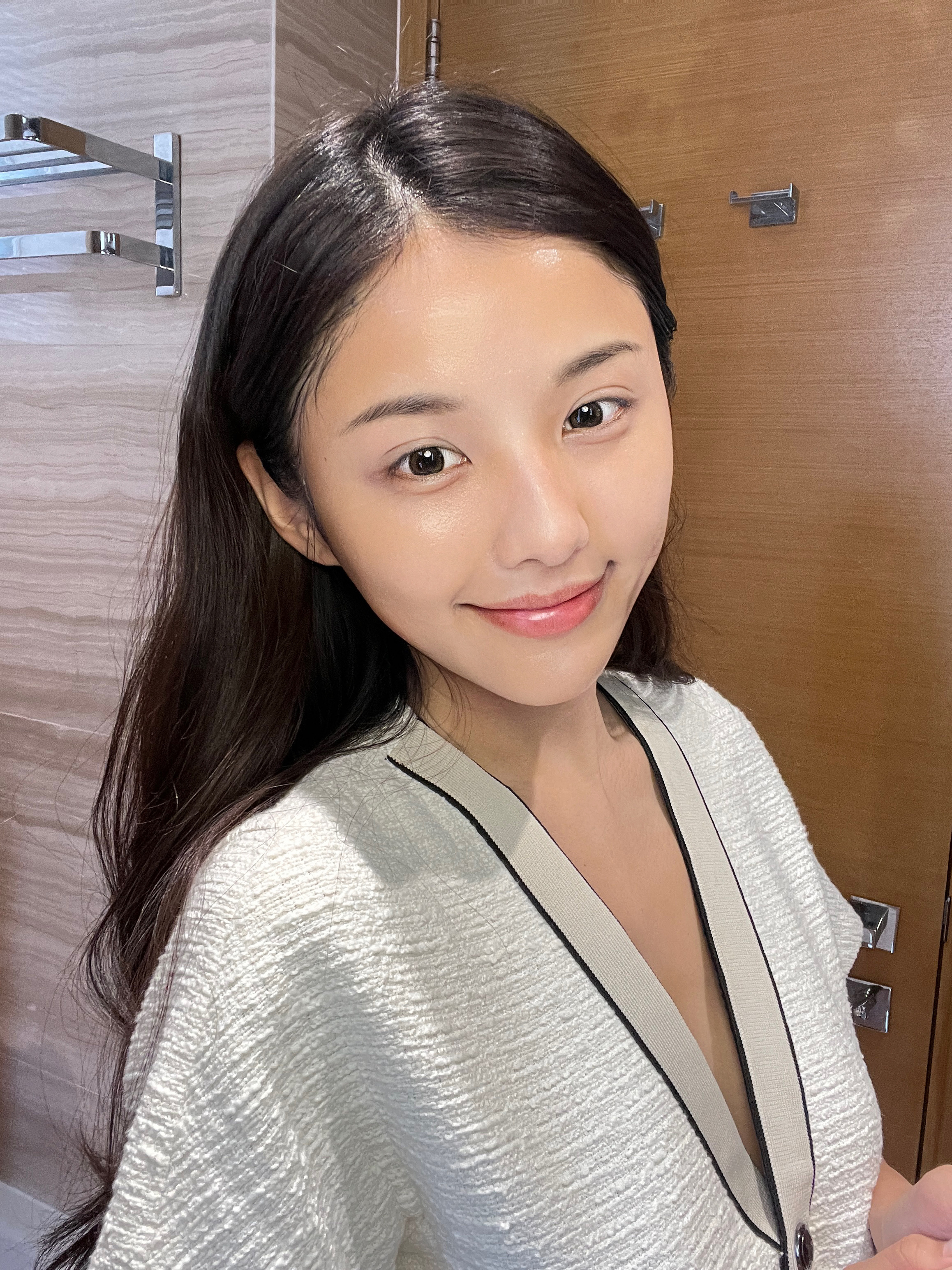 前几天刚过完生日[蛋糕]，回看这一年，经历了很多身份上的“升级”：从恋综嘉宾转变