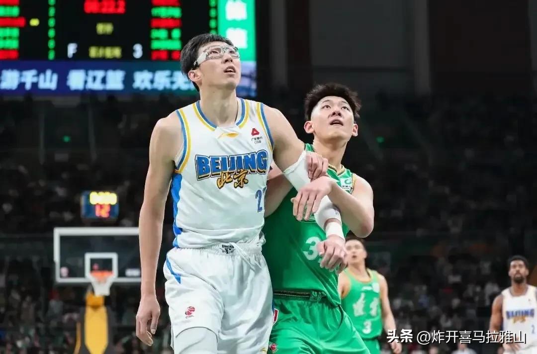 北汽队有一个问题不太理解，那就是球队不会训练大中锋，估计还是训练的问题。
范子铭