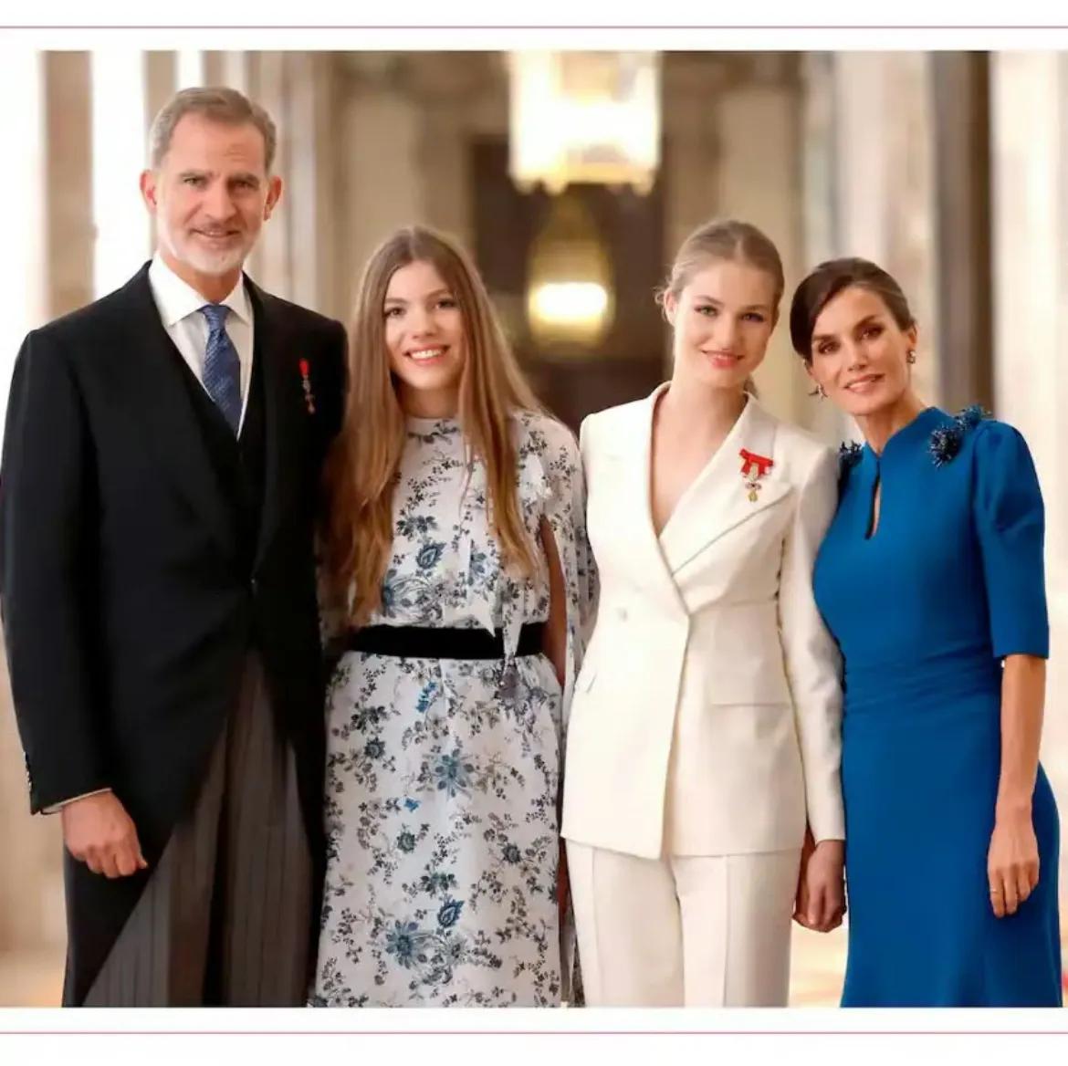 西班牙王室发布圣诞全家福，有点敷衍八卦手册 12月13日，西班牙王室也发布了今年