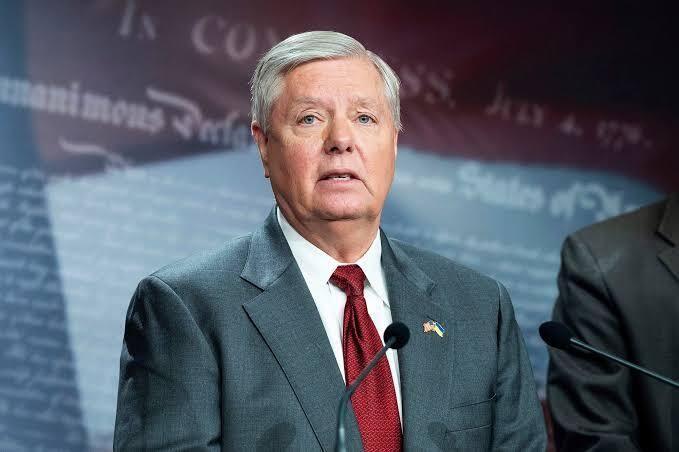 新闻快讯——参议员林赛·格雷厄姆在接受阿拉伯天空新闻采访时表示：“美国针对伊朗的