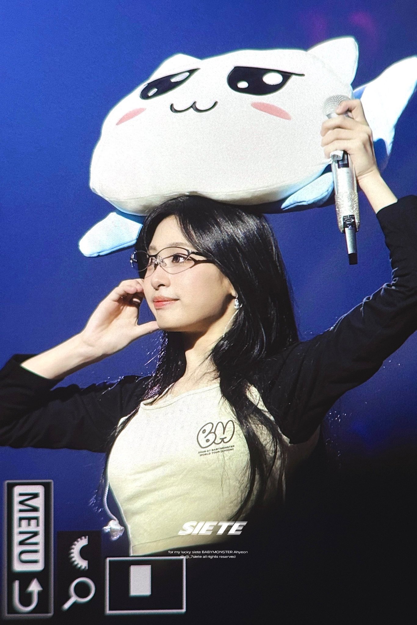 完全是小宝宝呀🥺🤏🏻©honeya0401 / _7siete 