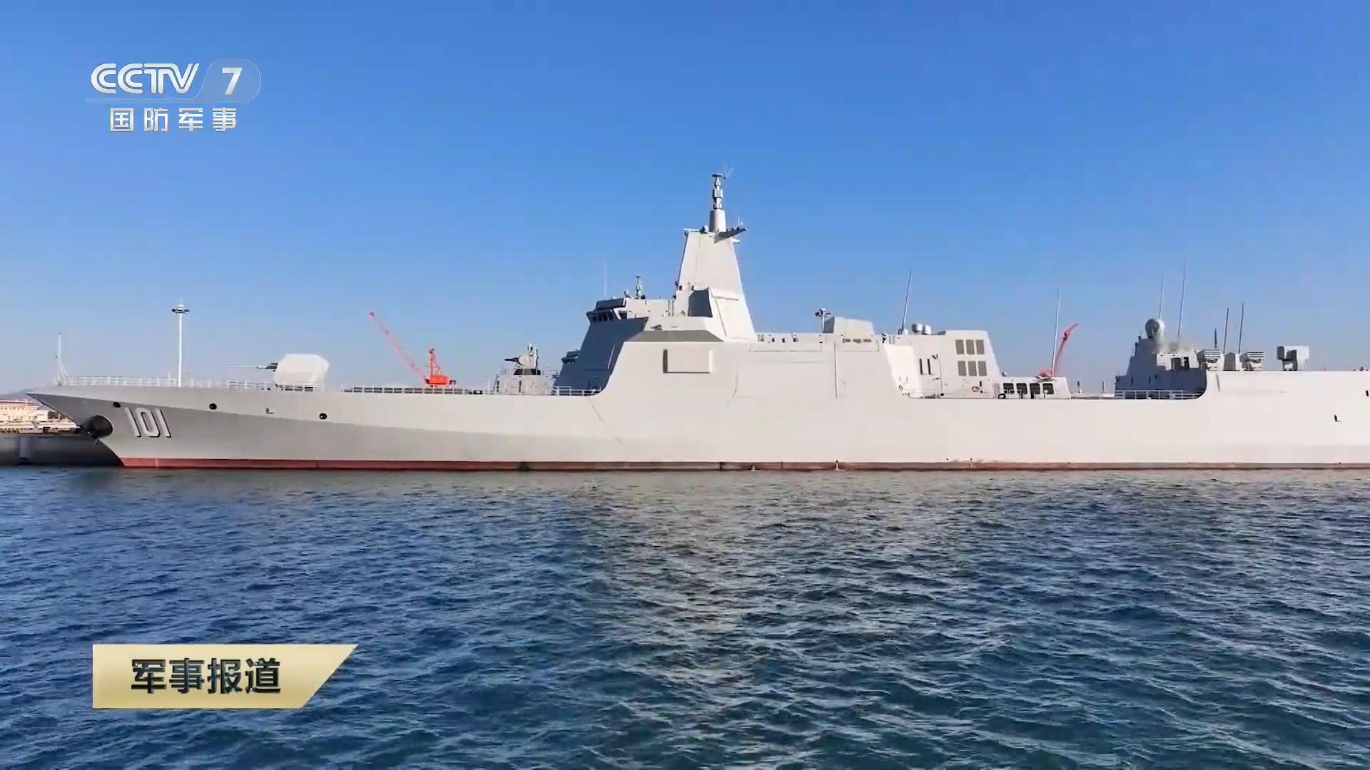 舰体舯部前端烟囱处加上风帽的南昌舰烽火问鼎计划中国海军