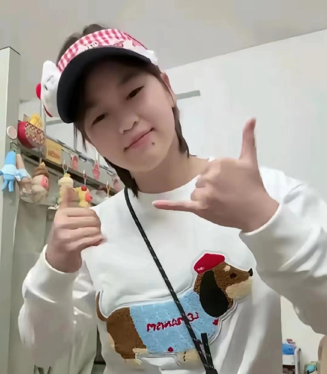 哇塞！
干得那叫一个漂亮！
全红婵又双叒叕登上人民网啦！
这次是国家体育总局拟表