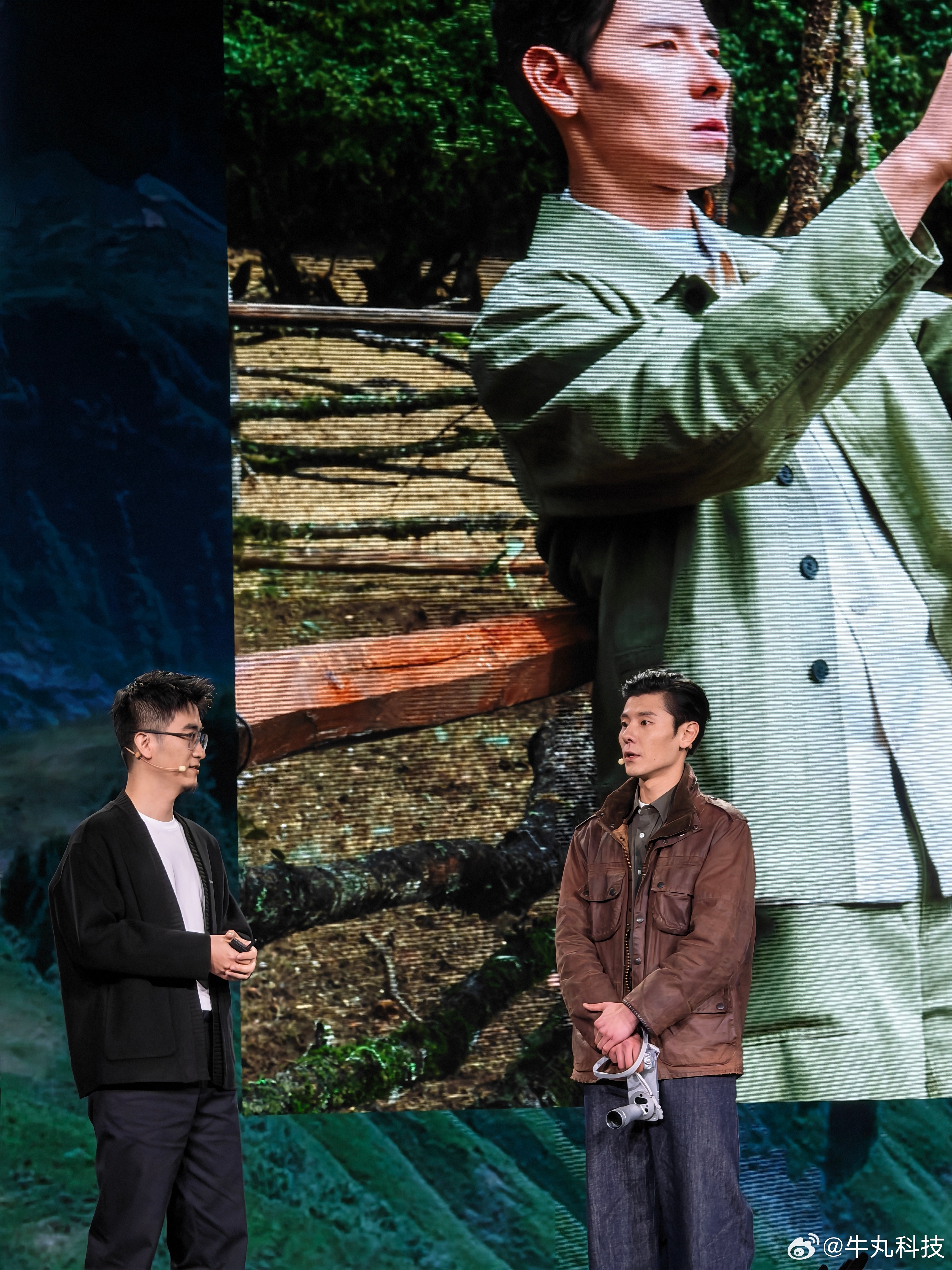 哦豁，居然在vivo X300 Ultra专业V单发布会现场看到了蒋奇明！真人好