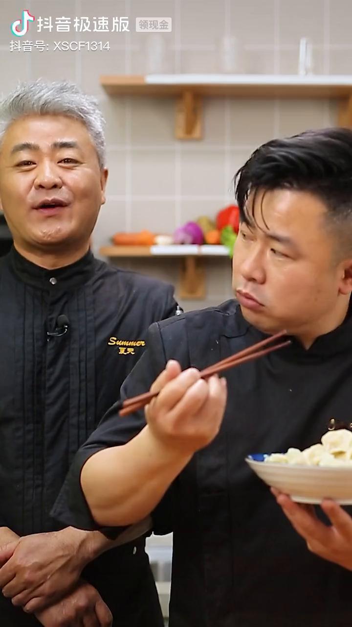 我儿子最爱吃我，经常给孩子吃五颜六色像春天般的饺子，怎么做？分分钟教会你。
·虾