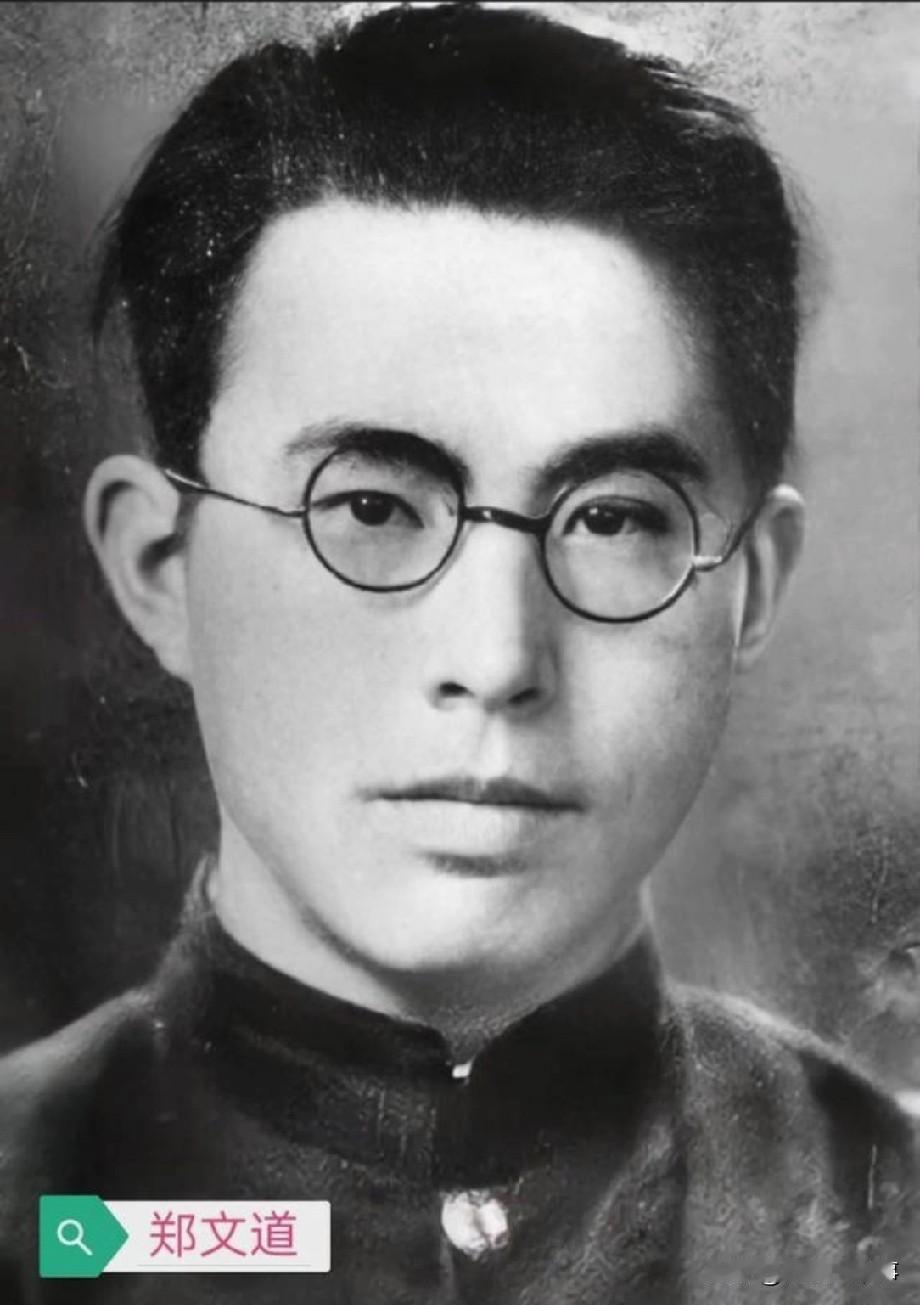 1942年8月12日清晨，在上海一家被日寇控制的医院病房里，郑文道突然挣脱看守，