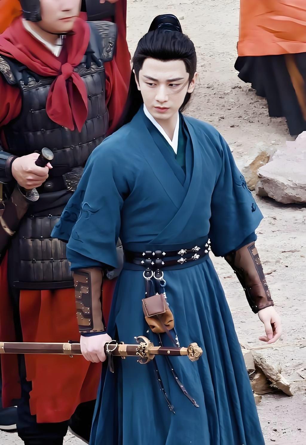 电视剧英雄志成毅卢云 💗卢云，我的卢郎你是在闯荡江湖，还是在征战沙场？深情回望