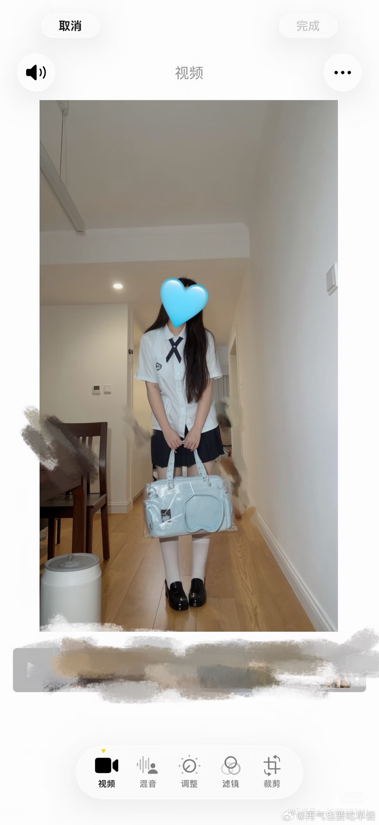 投 宋亚轩后援会的清清校服已经有粉丝收到货了，上身图来啦，特别美版型特别好，配上
