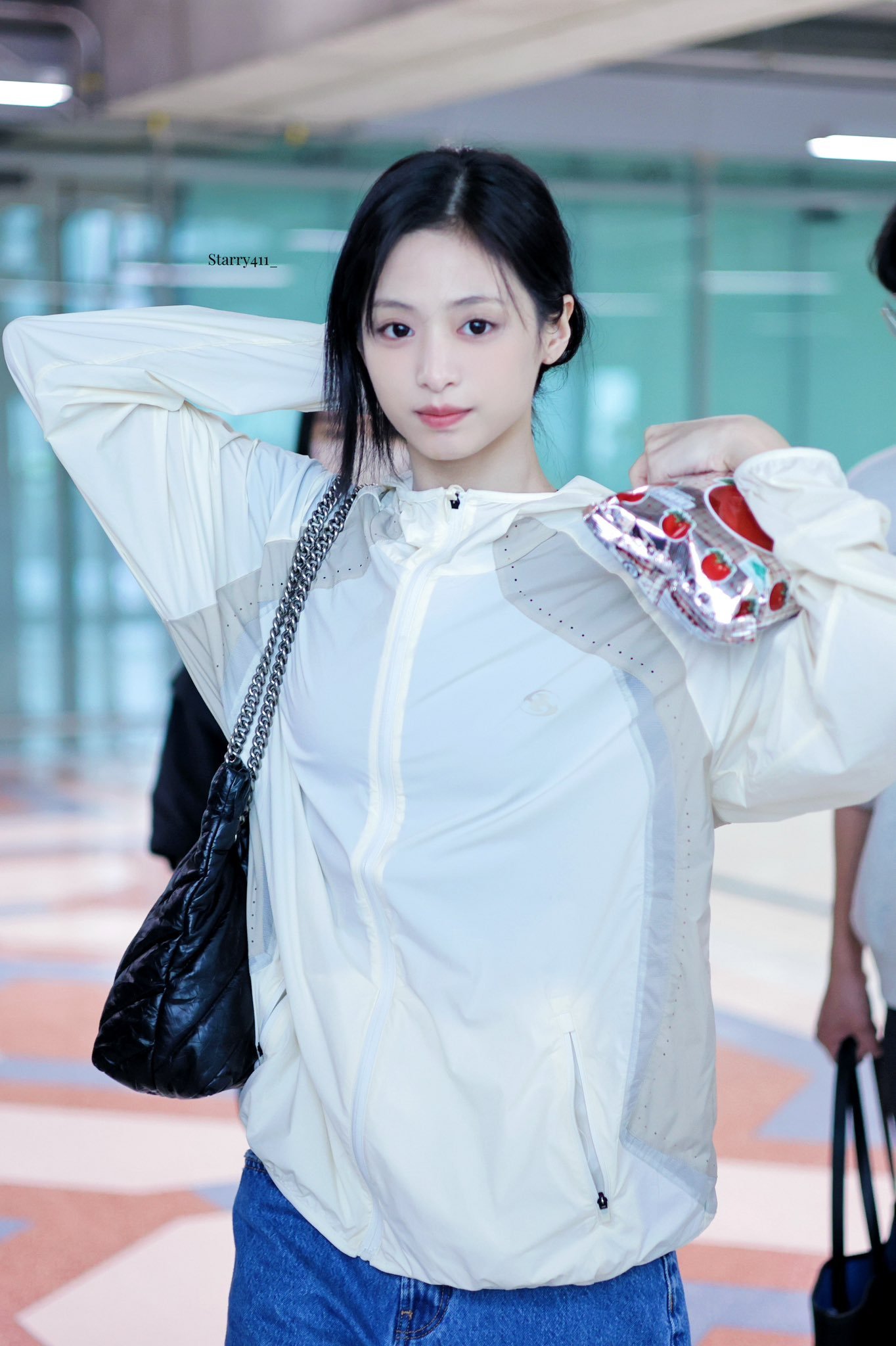 ahyeon /郑雅贤六女一请说出李沅禧 /wonhee/leewonhee  