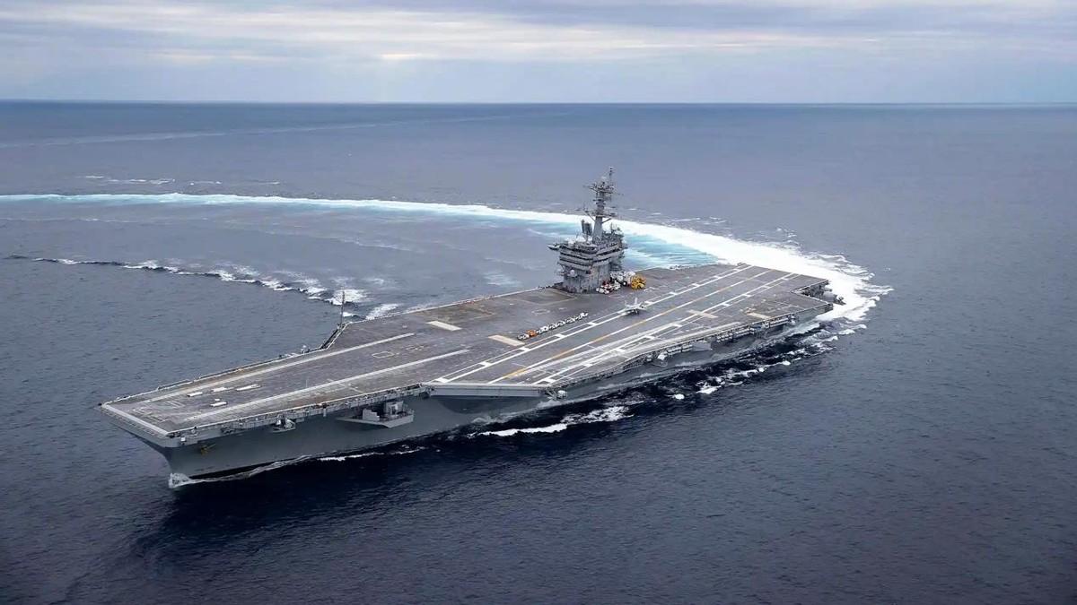 伊朗新一波反击开始，美军航母再成目标，巡航导弹瞄准“林肯”号进行打击，对后撤一千