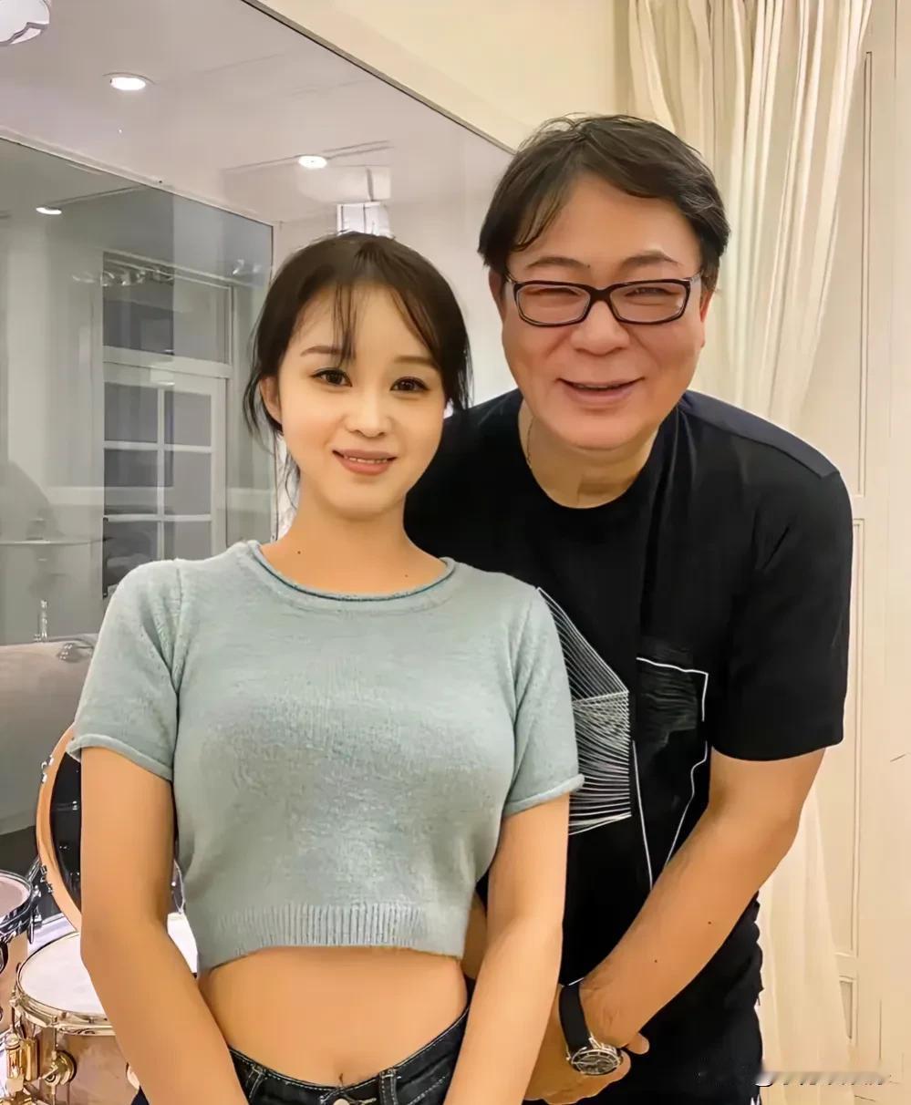 高亚麟
以前看到他，好男人，好老实！
现在再看他，老色坯，好猥琐！