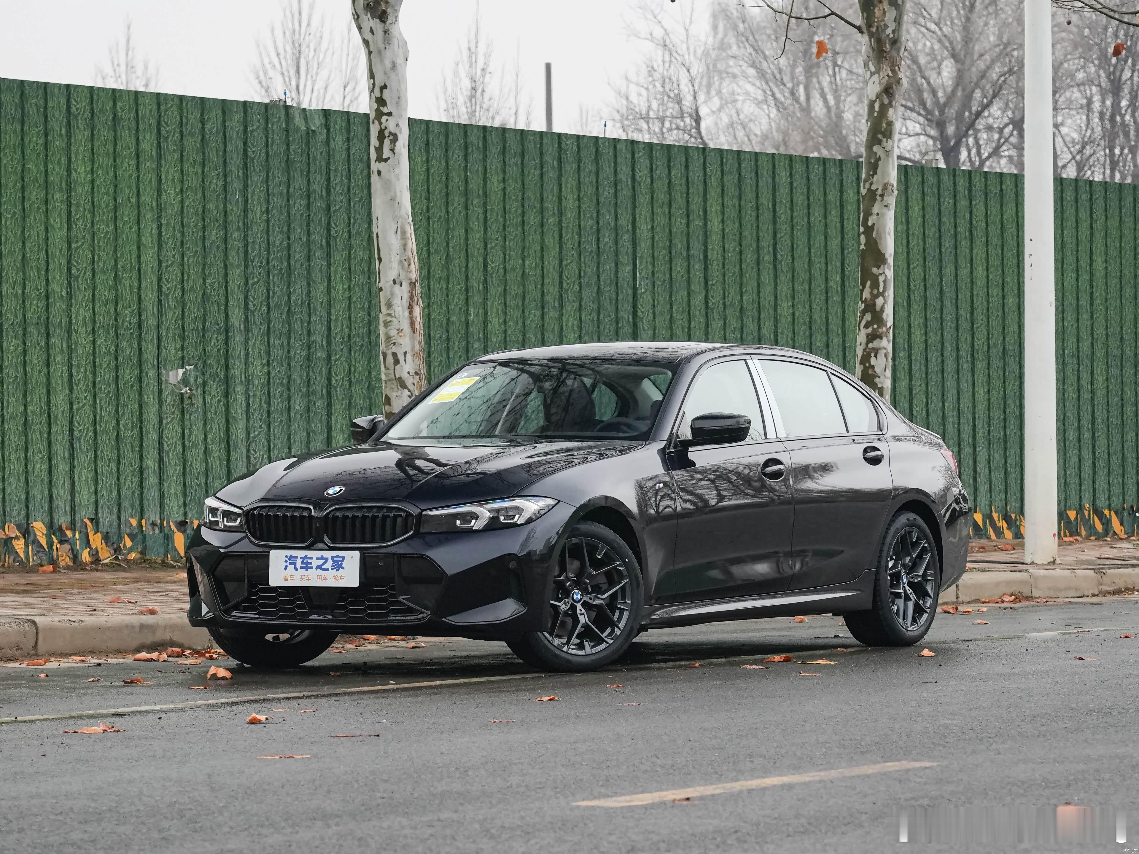 宝马330Li 炭黑 红内 指导价308000元全款裸车 237,620元 再减