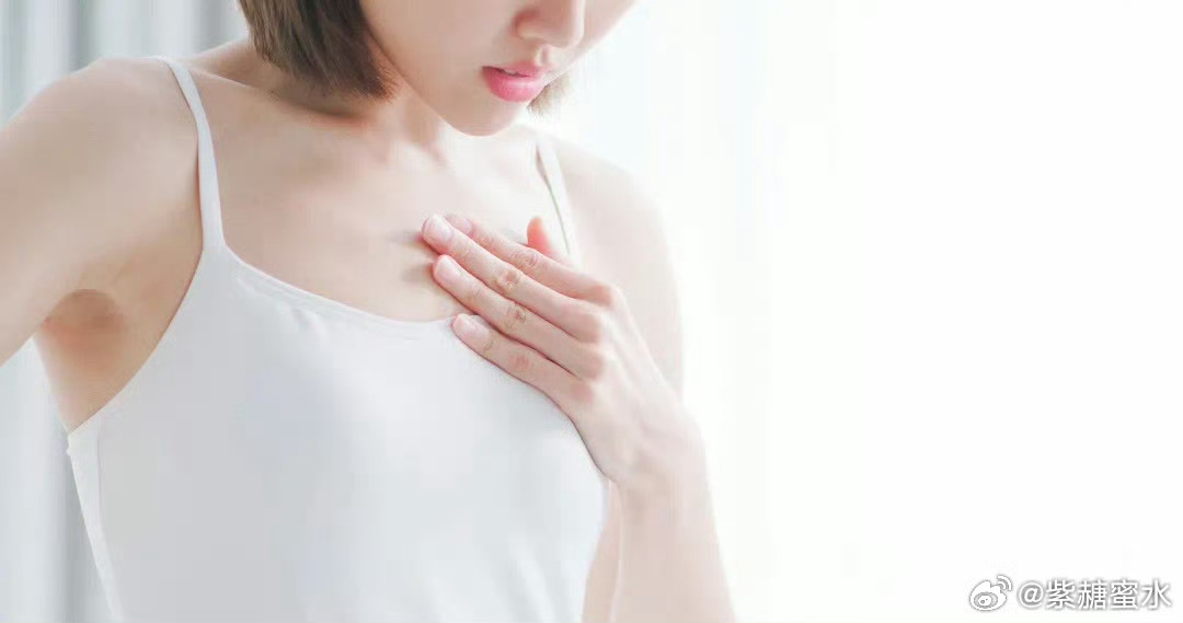 乳房突然痛了一下，是生病了吗？作为女生，对乳房的变化总是特别敏感，尤其是当乳房突
