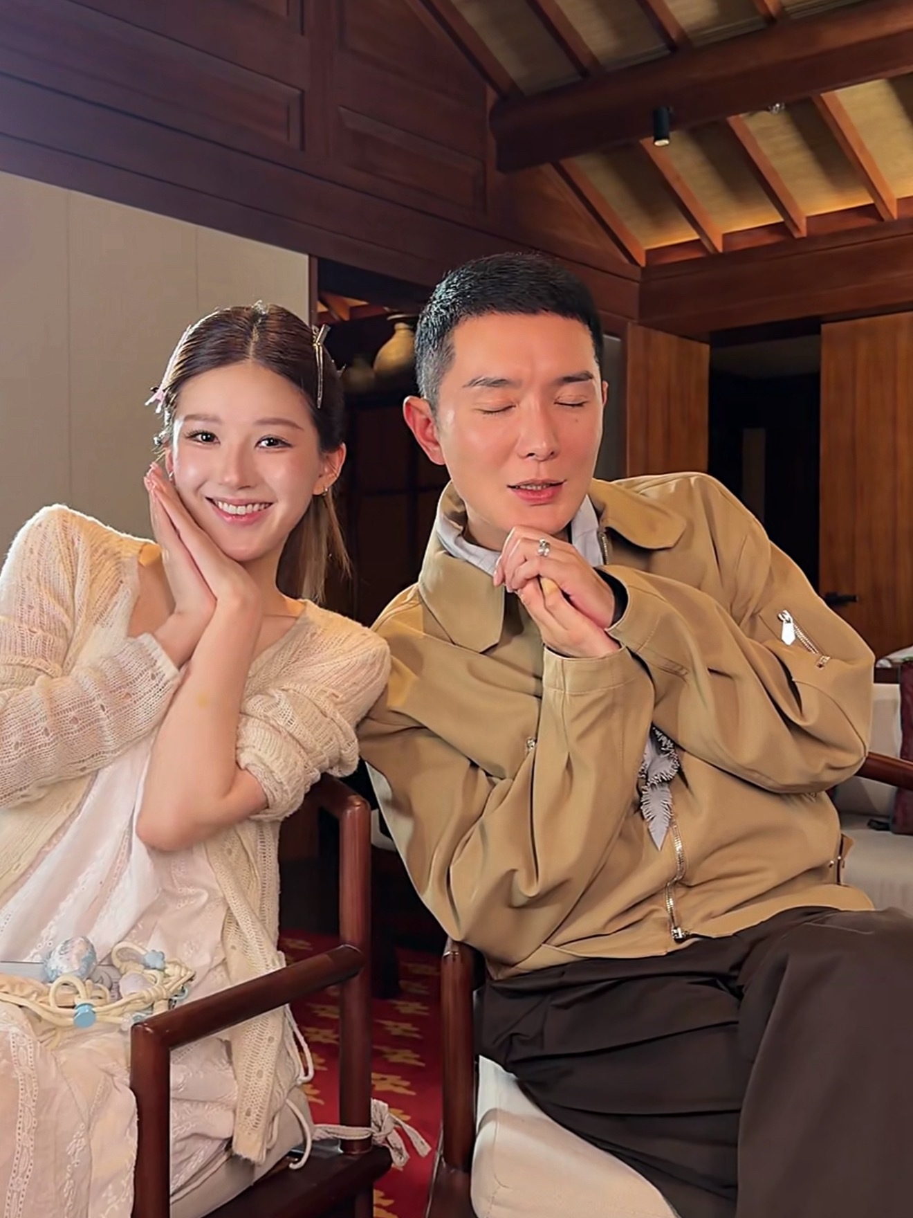 等待回答问题的时候就这么卖萌