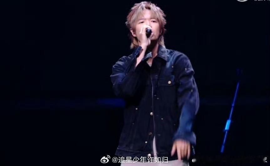 终于等到房东的猫和八三夭合唱 一个是清新文艺的唱作组合，一个是热血摇滚的乐团，这