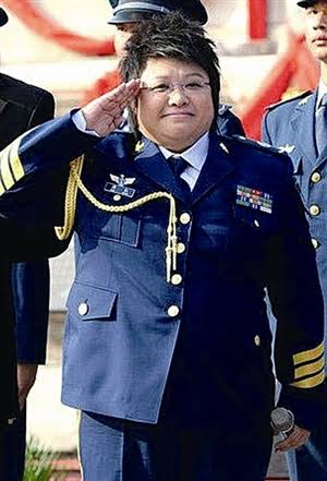每次看到手下败将的这种言论，都感叹军改之伟大，如果没有军改，手下败将、韩红这路货