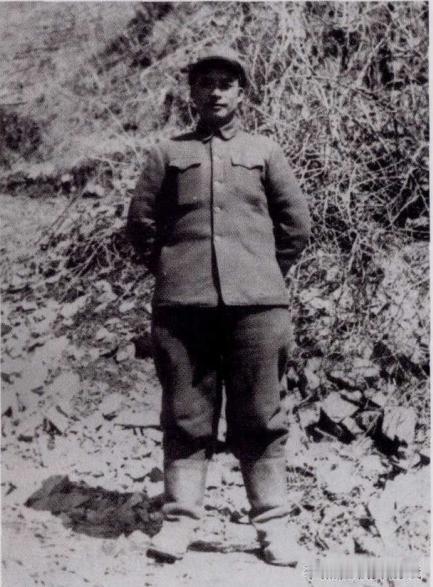 1952年，67军军长在朝鲜离奇去世，彭老总去医院探望，看到遗体的那一刻大惊失色