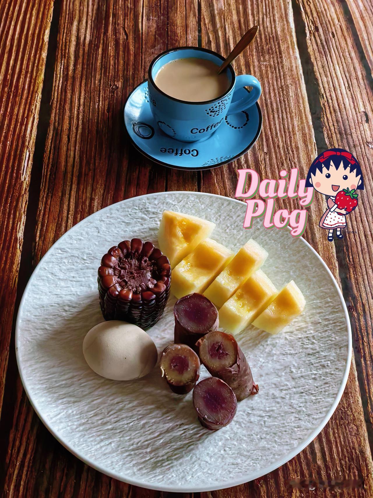 昨天晚上环湖回来，公园四岔路口有卖瓜的，喇叭喊十元四斤，昨天我还听见四块钱一斤呢