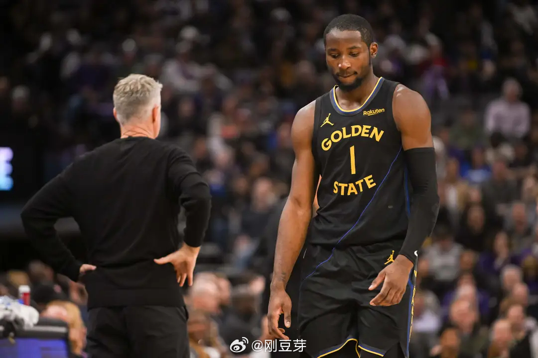 NBA 老鹰赢了，可库明加输了！老鹰126-110拿下勇士，两支球队都是背靠背，
