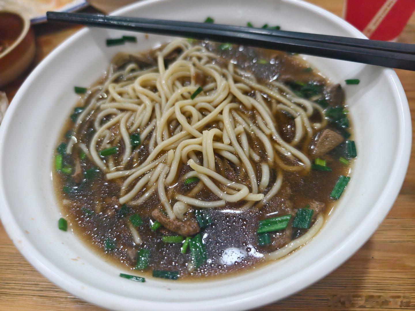 这家猪肝面，真的是难吃到一种极致[二哈]  ​​​
