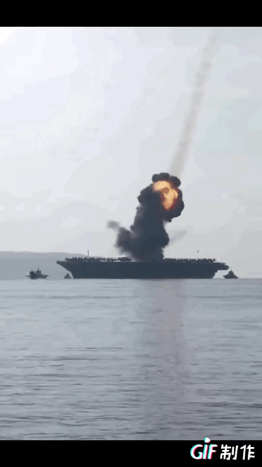 疑似美国“林肯”号航母，在阿拉伯海靠近阿曼水域被伊朗导弹击中。