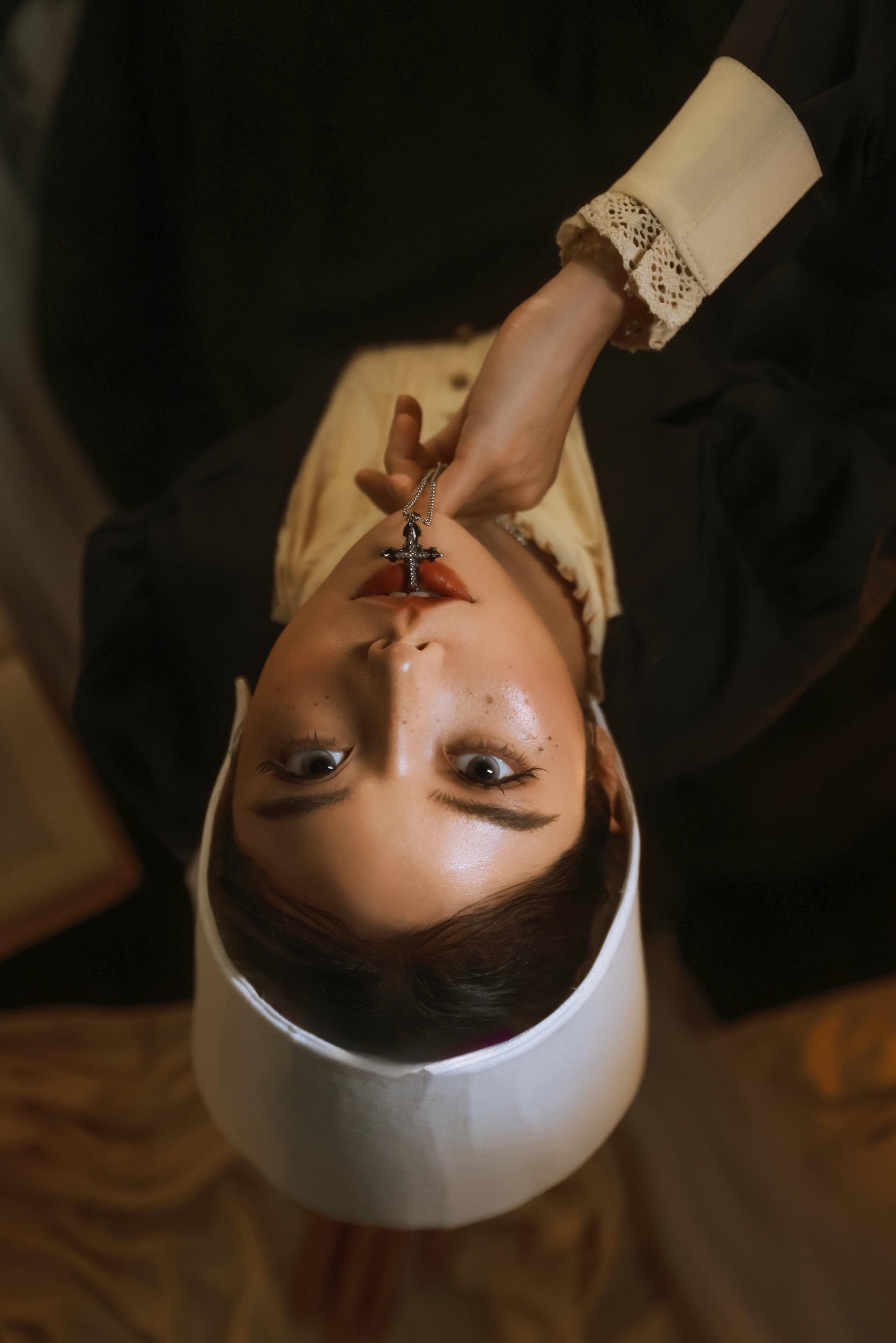 爱之欲其生  恶之欲其死🕯️。