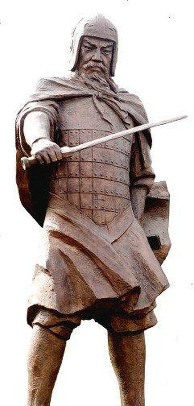 比白起更恐怖的人：带着儿子连灭五国，死后家族掌控朝堂近千年！
 
他就是战国四大