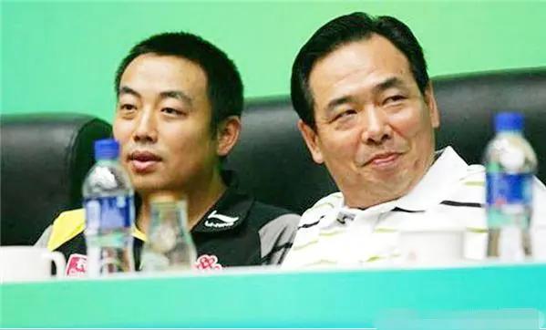 从澳门世界杯小组赛来看，中国男乒目前唯有王楚钦和温瑞博可以信赖。周启豪、陈垣宇多