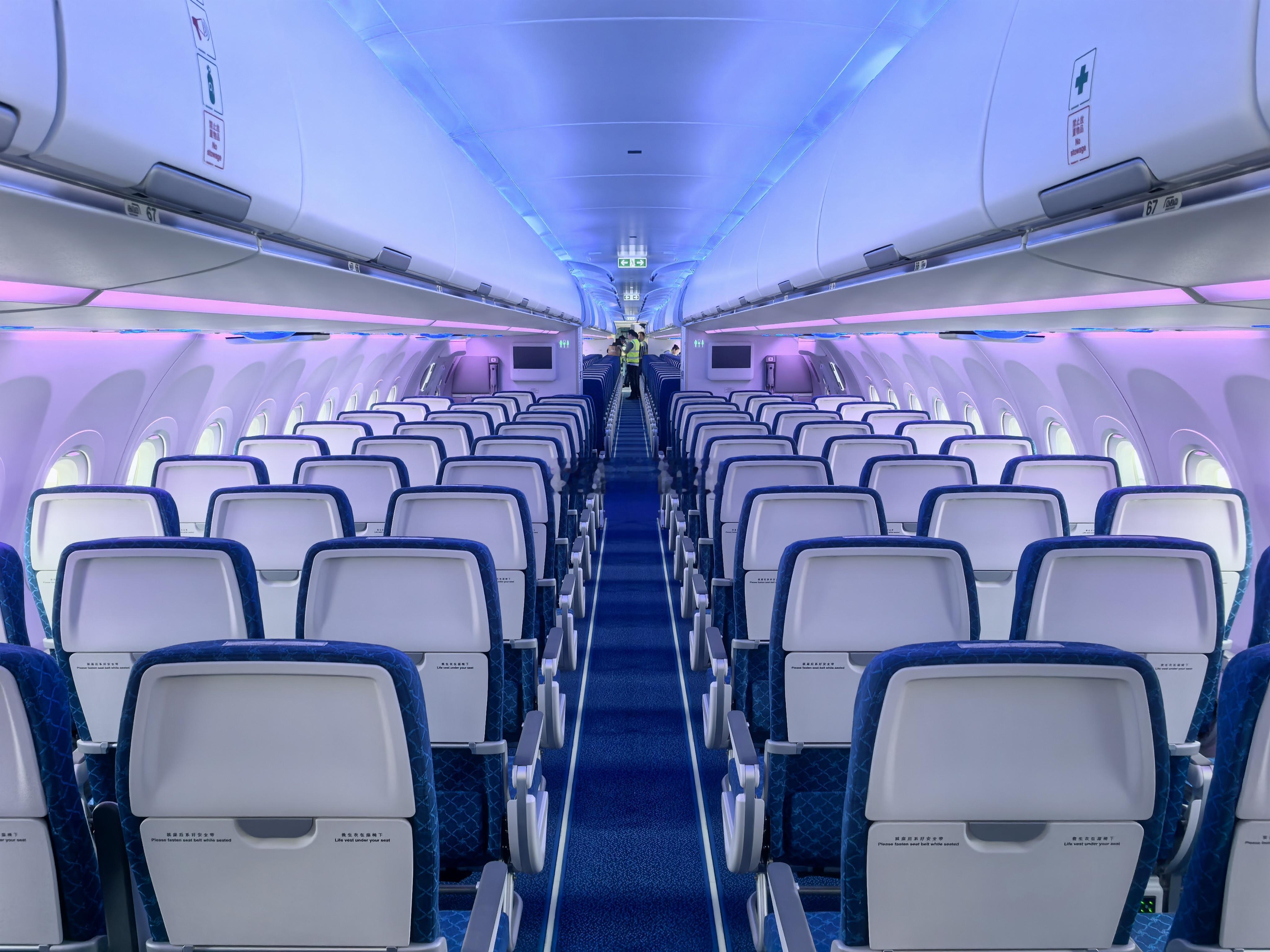 全经济舱 A321neo 投运一整个星期了，带着好奇心我盘了一下这一个星期以来的