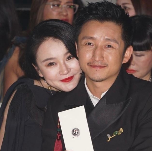 邹市明曾拒绝录制再见爱人 邹市明不是不在乎这段婚姻，他拒绝《再见爱人》，是因为觉