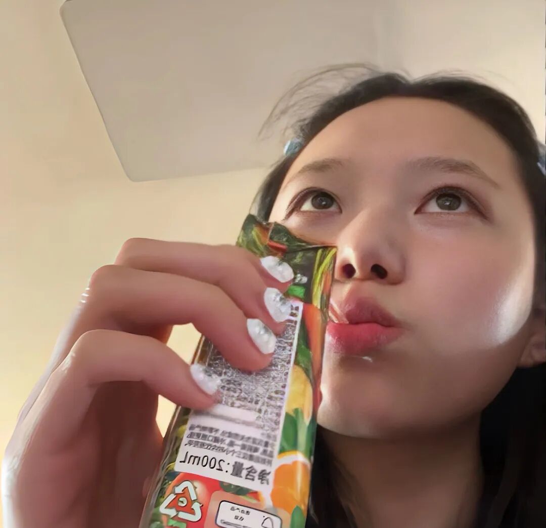 𝑾𝒆𝑪𝒉𝒂𝒕｜气质女头｜经典款头像｜百搭风｜耐看型｜无水印 