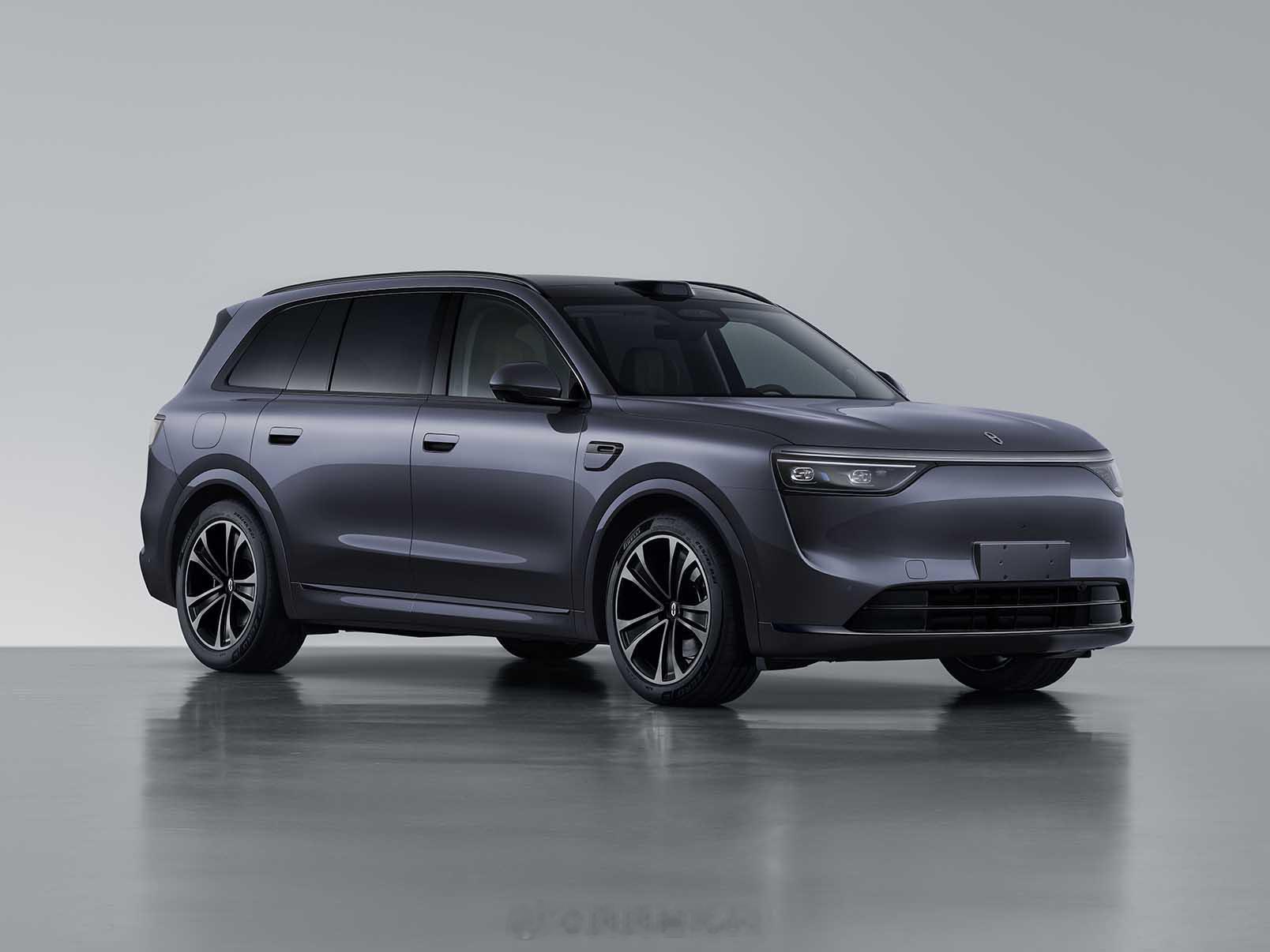 重磅车型问界M8申报图，我觉得紫色好看*尺寸：5190*1999*1795（mm