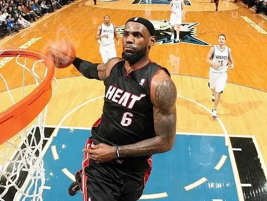 NBA现役球员总决赛MVP次数排行：4次-勒布朗·詹姆斯2次-凯文·杜兰特2次-