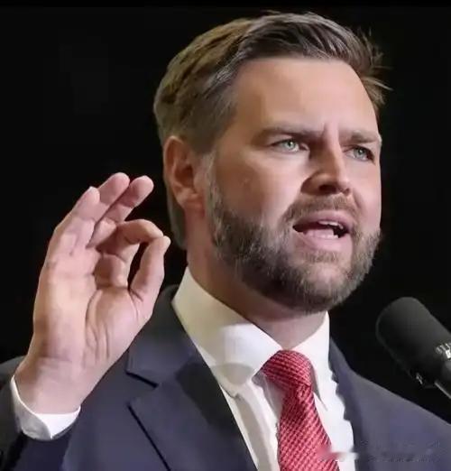 美国政坛要出大事了：万斯大概率要当选总统。他若真入主白宫，整个美国，从内到外都将