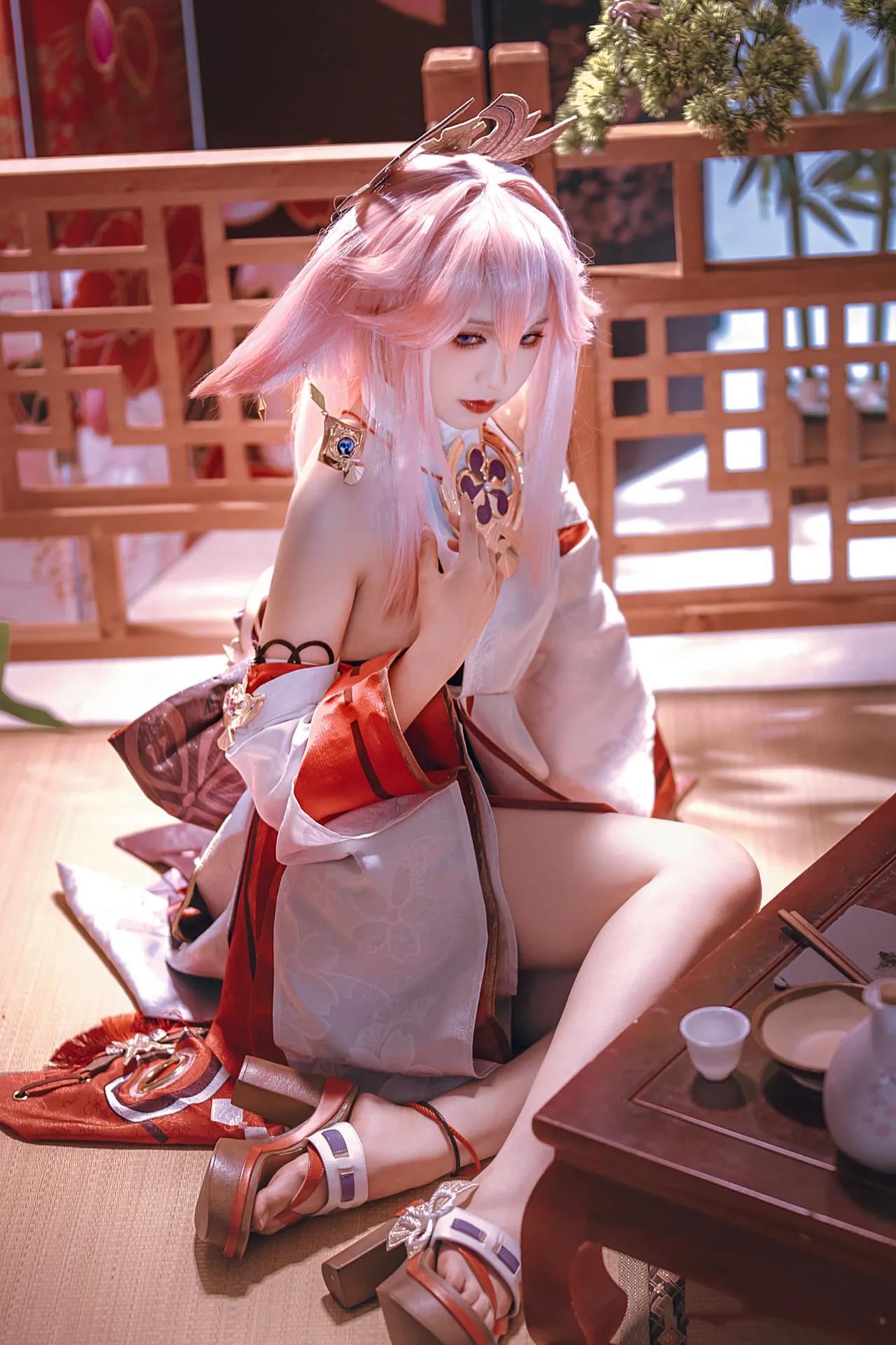 来喝杯茶吧，八重神子亲自泡的茶!  
