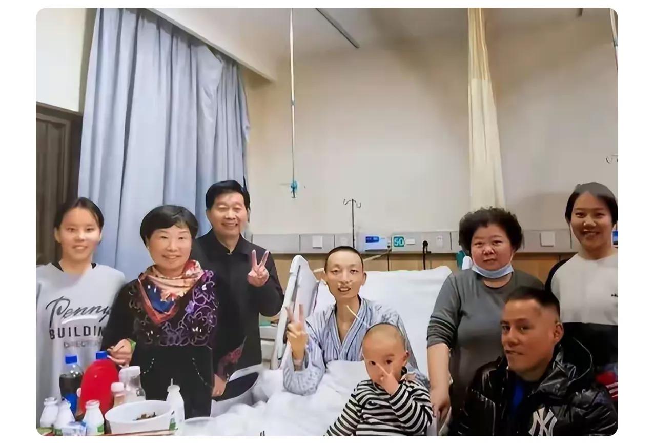 姚策的生父幸不幸福我不知道

生父晚年看似安稳，内心的遗憾却难以弥补。表面上看，