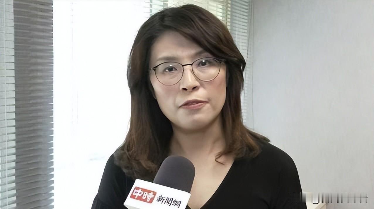 郑丽文打破惯例！国民党主席出席民进党