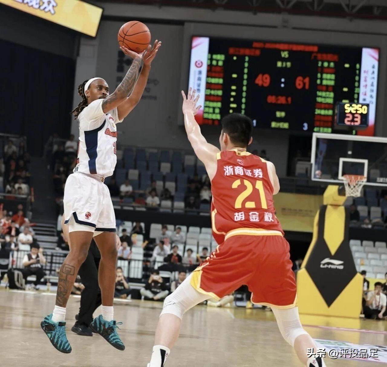 广东宏远昨晚在客场击败浙江广厦，胜在三点！
1.求胜欲太强了
浙江广厦昨晚无论输