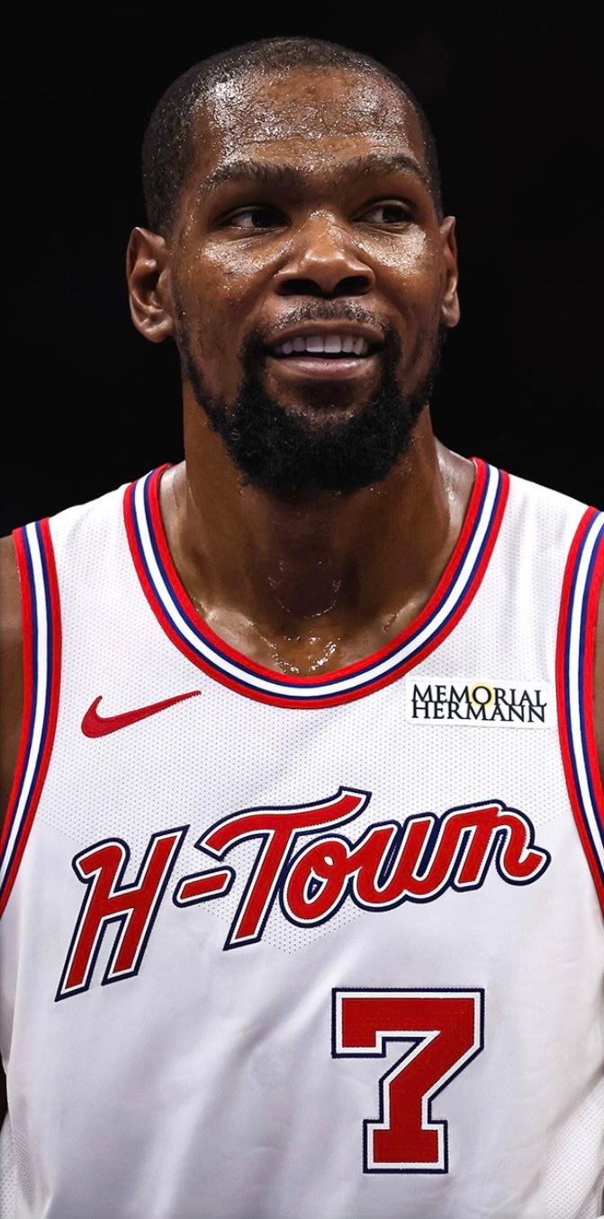 你为什么这么推崇杜兰特？因为跟网络上九成的云球迷不同，我是完整看过他巅峰打球的。