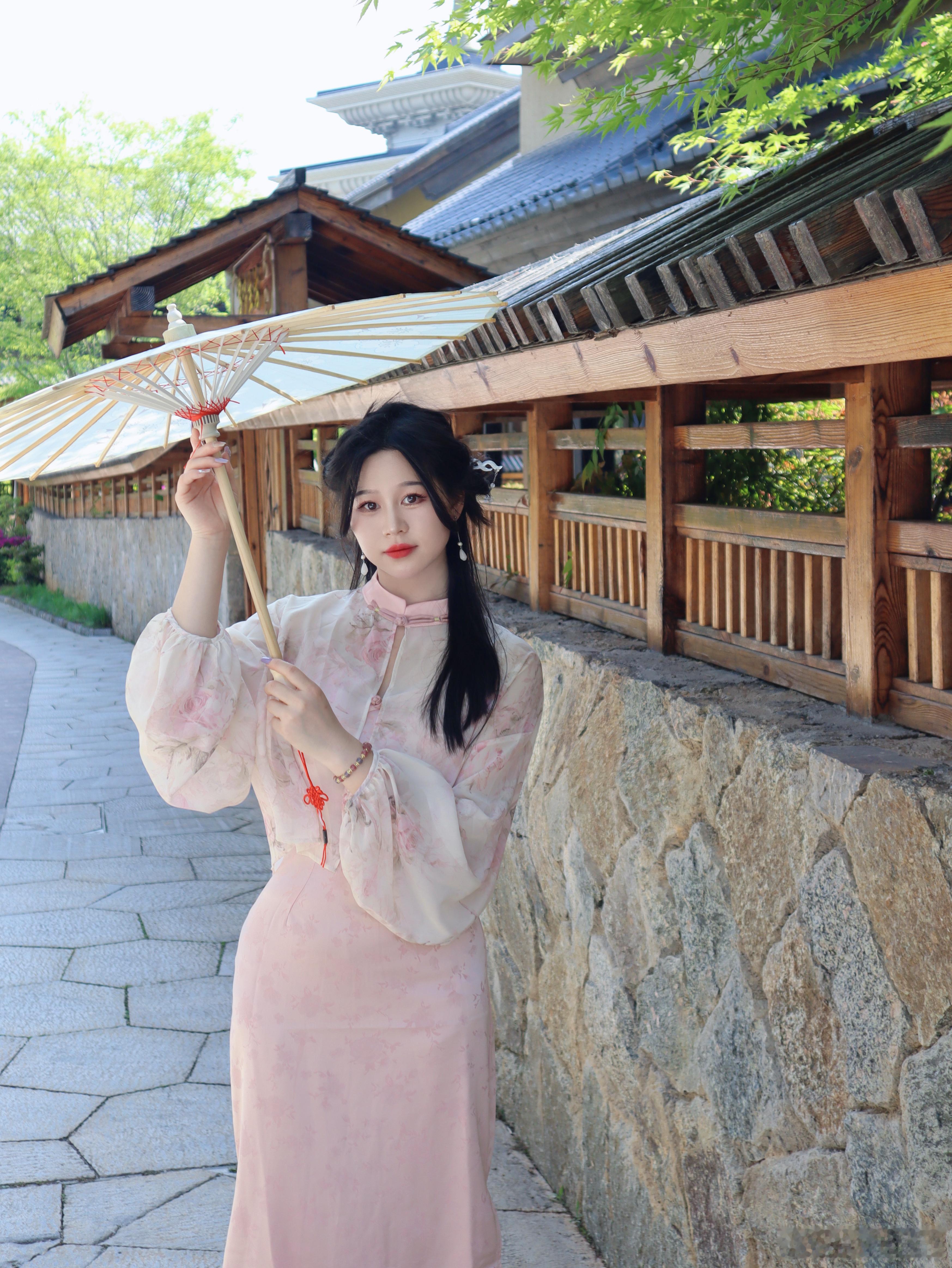 人间和所以 ​​​