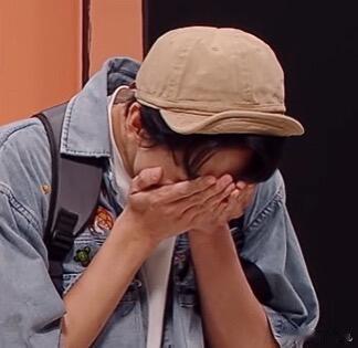 张兴朝以为张艺兴跳五子棋是AI《喜人奇妙夜2》怕是也没想到，自己产出的《技能五子