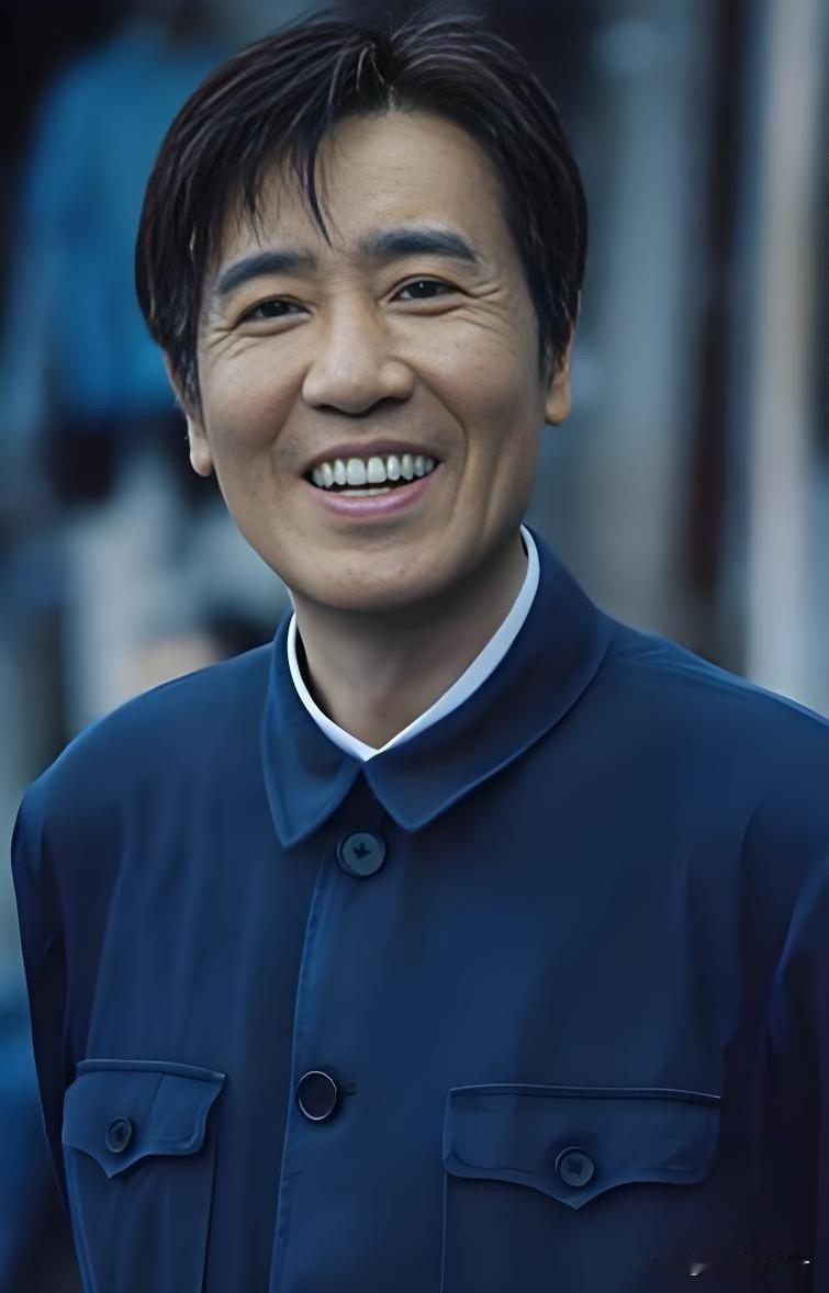 看了电视剧《重器》，

发现个特别有意思的事儿，

就演袁亦方这演员于和伟，甭管