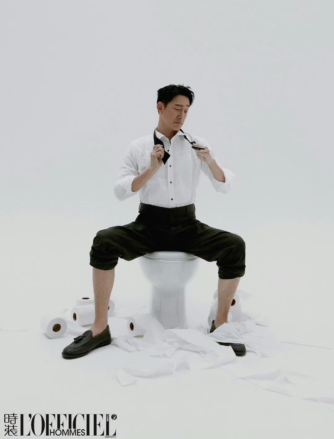 王阳坐马桶🚽踩马桶🚽怎么就内涵王一博了？他知道粉圈黑称吗？ ​​​