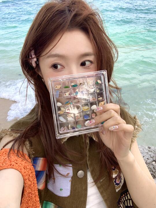 上岛捡贝壳🐚玻璃海好美‧₊˚⋆♡̷☆₊