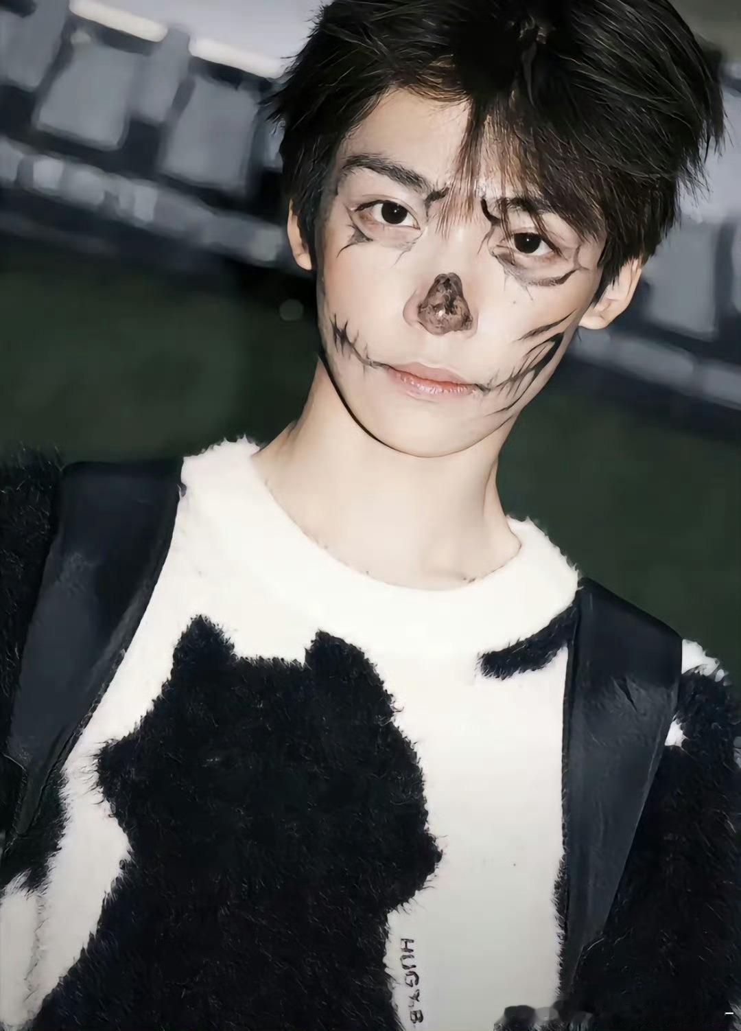 万圣节怎么过?一起来看看谁是抓住疯口的人！👻一顿放纵餐，卡路里疯了！[干饭人]