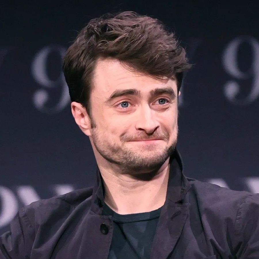 丹尼尔·雷德克里夫恳请粉丝们不要再把新版《哈利·波特》的演员阵容和原版三人组作比