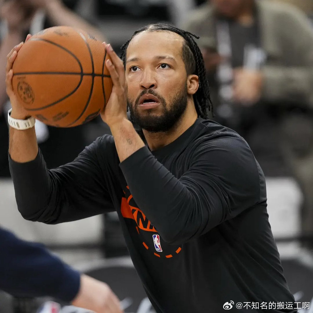 NBA  【球探锐评：布伦森带火矮个控卫模板，新秀阿库夫被看好】一位西部匿名球探