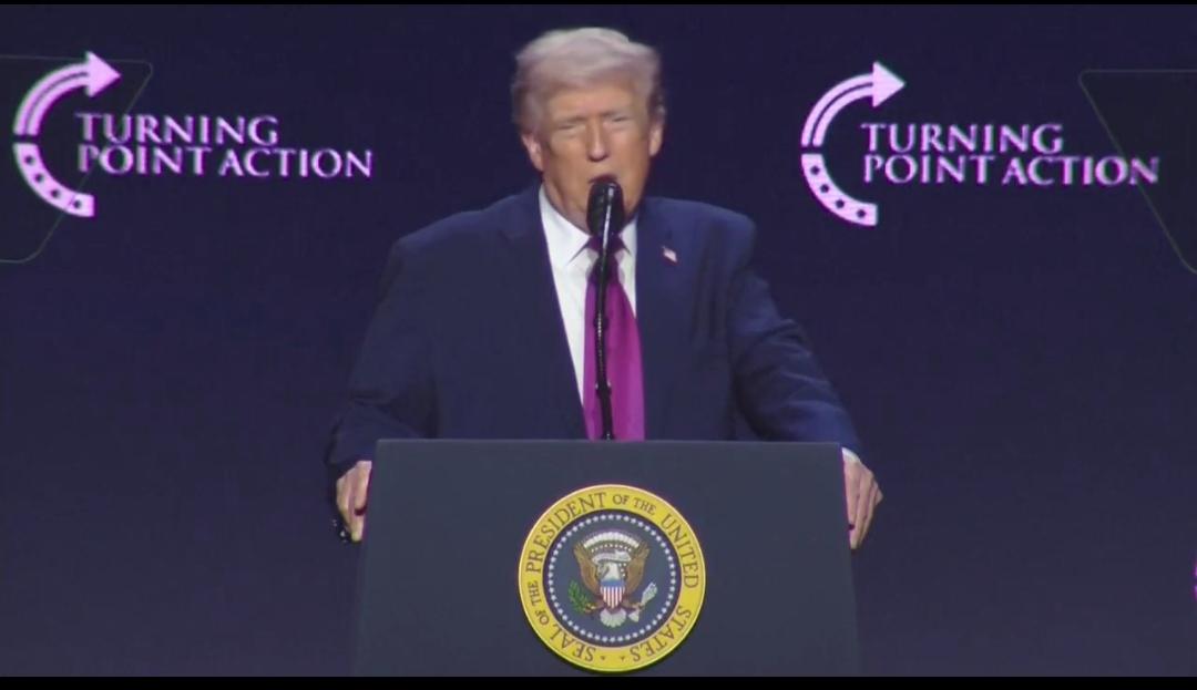 特朗普今天（北京时间4月18日）在讲话中称：“全球变暖——实际上我们整个星球正在